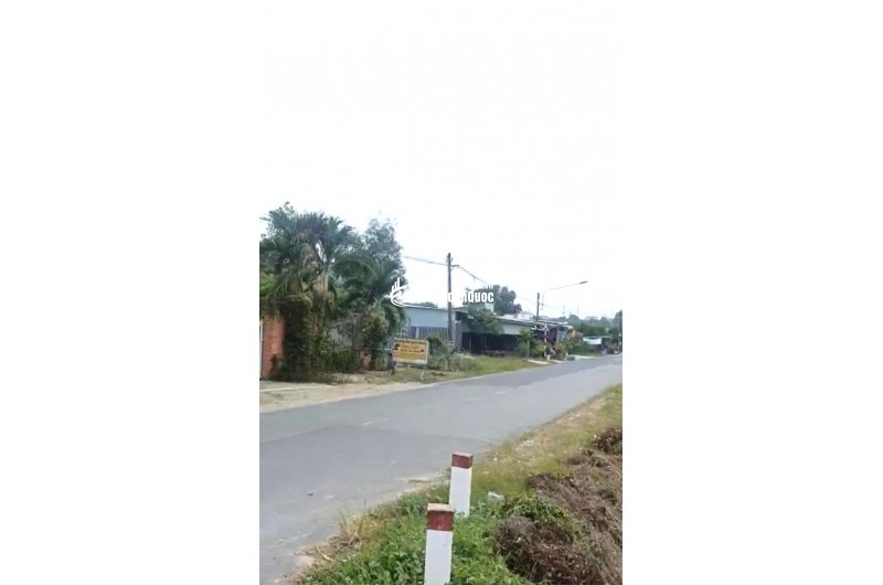 Nhà mặt tiền 7m, 3PN, gần Ecolake, Bến Cát – bán gấp 2 tỷ 180